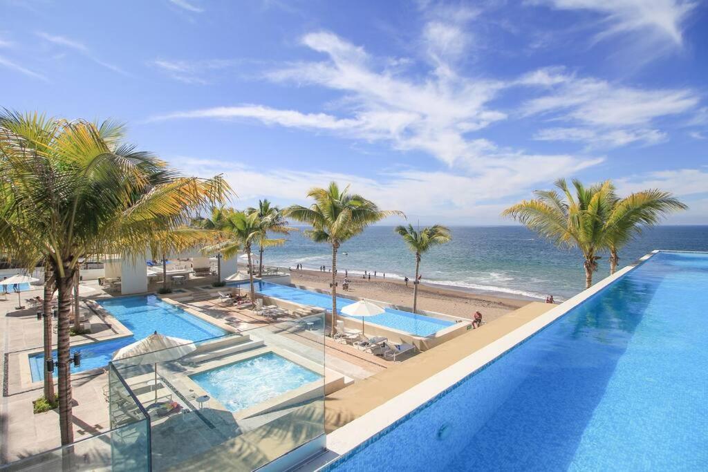 Harbor 7010 By Moikkarentals Beachfront 600Mb Wifi Puerto Vallarta Luaran gambar